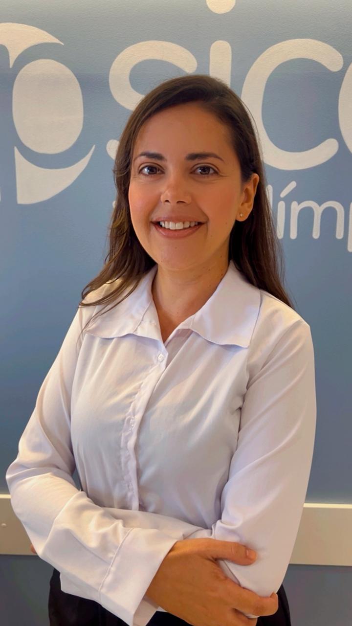 Monica Fernandes